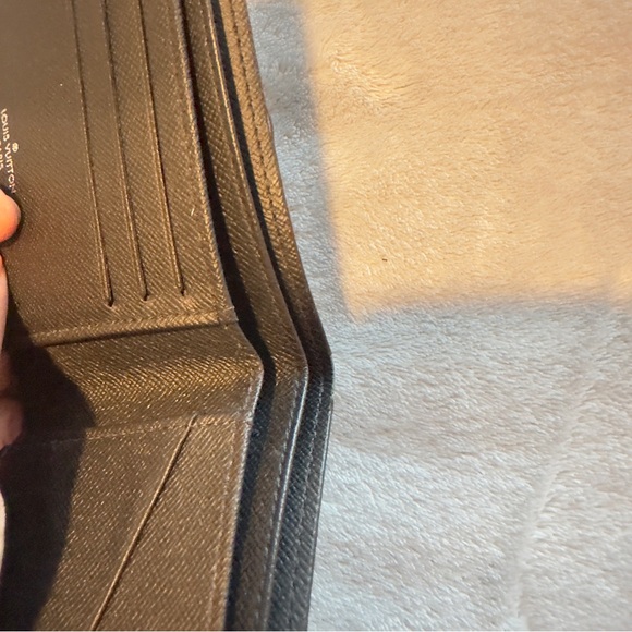 Louis Vuitton Black Checkered Wallet - Picture 4 of 4